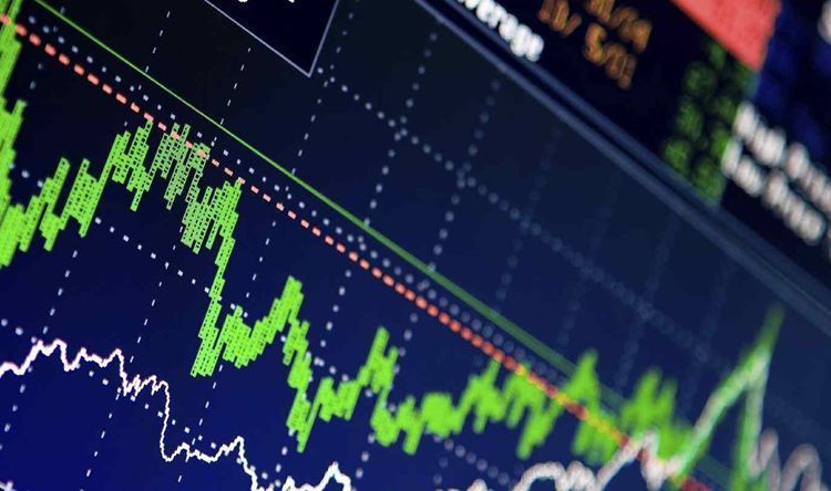 Bolsa sobe quase 1% e atinge maior nível desde julho de 2021