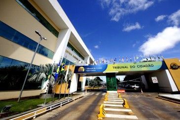 Recorde de arrecadação em Mato Grosso garante R$ 50 milhões extras ao TCE e TJ para salários e serviços