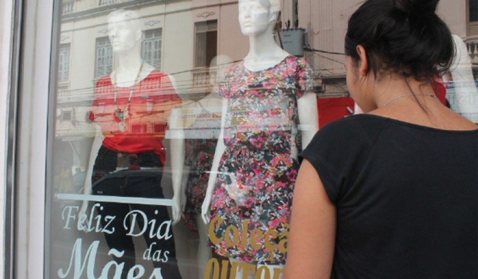 Comércio deve movimentar R$ 37,75 bilhões no Dia das Mães, apesar de queda em relação a 2024