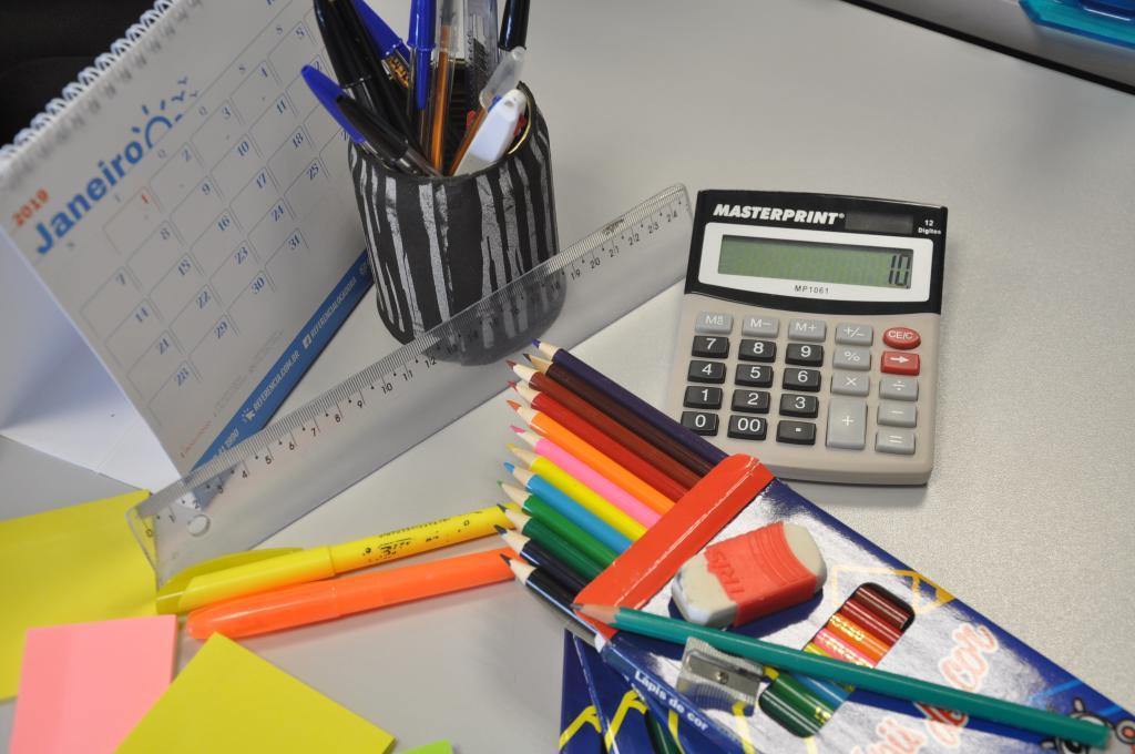 Procon Estadual orienta consumidores na compra de material escolar