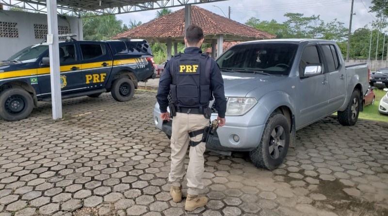 Em Ji-Paraná, PRF prende motorista com carro clonado