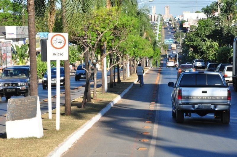 Comércio de Lucas do Rio Verde funcionará no sábado, feriado da Padroeira e véspera do dia das mães