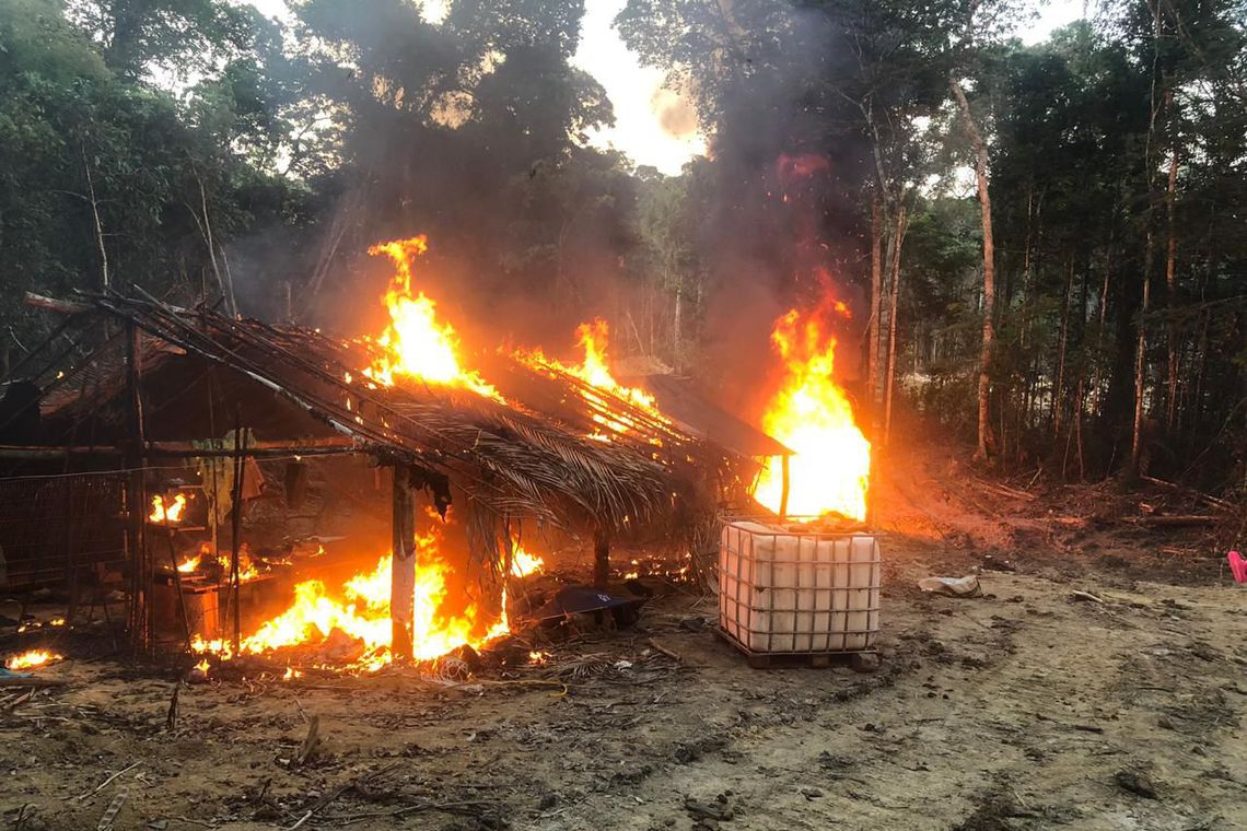 Exército prende garimpeiros na Amazonas