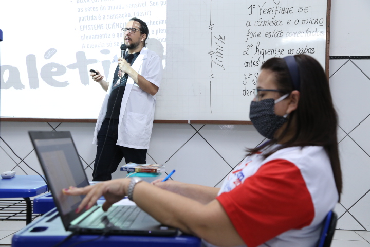 Estudantes de Cuiabá seguem em ritmo acelerado na preparação do ENEM