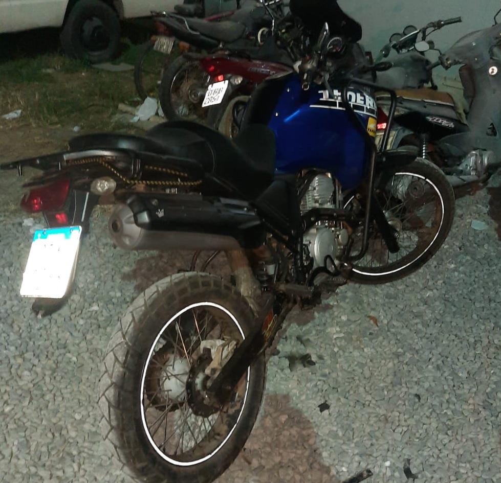 Suspeito de tráfico de drogas oferece suborno aos policiais para tentar ser liberado