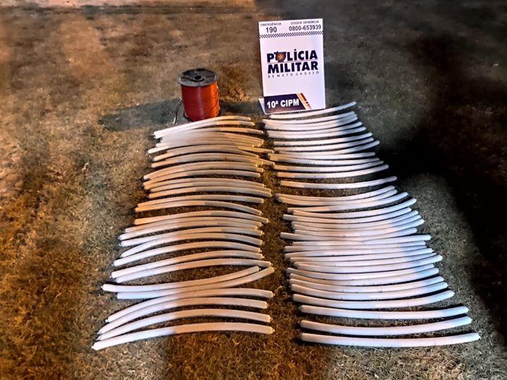 PM intercepta caminhonete e encontra 69 explosivos em Aripuanã
