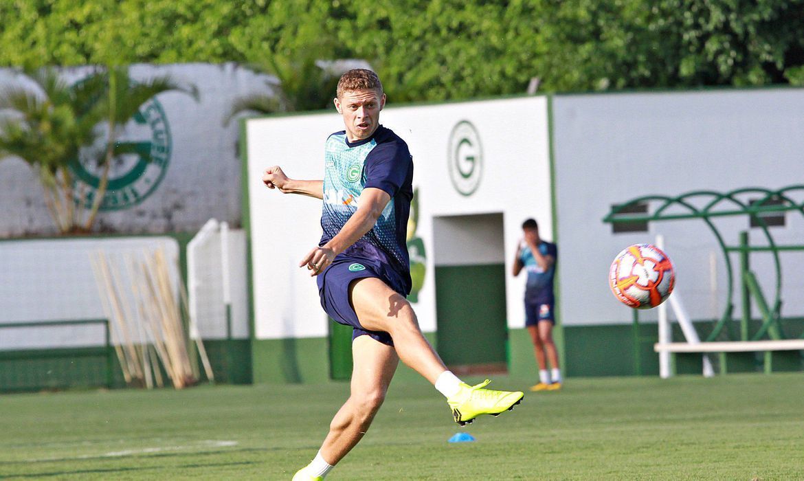 Hoje é dia de clássico goiano pelo Brasileirão: Goiás x Atlético-GO