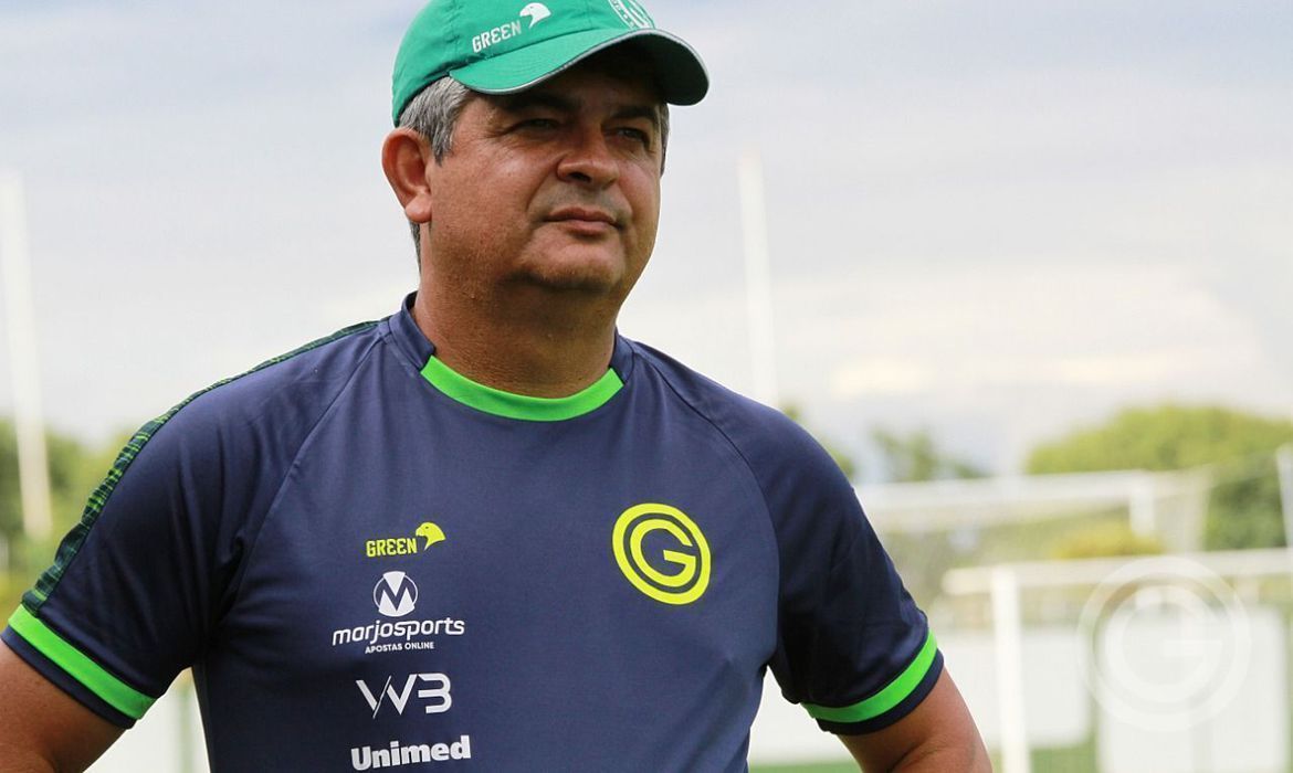 Goiás busca substituto para o técnico Ney Franco