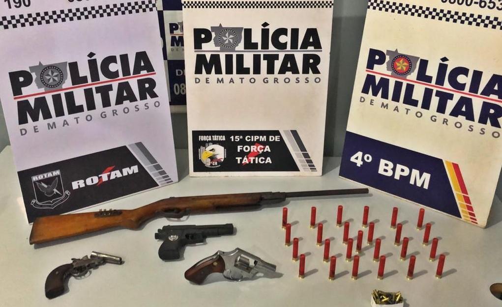 Força Tática descobre rede de venda de armas de fogo e prende primos em Várzea Grande