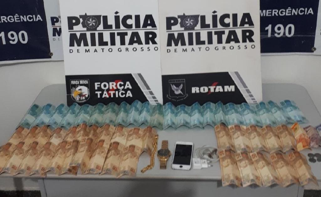 Golpe pela internet: homem é preso com R$ 3,7 mil
