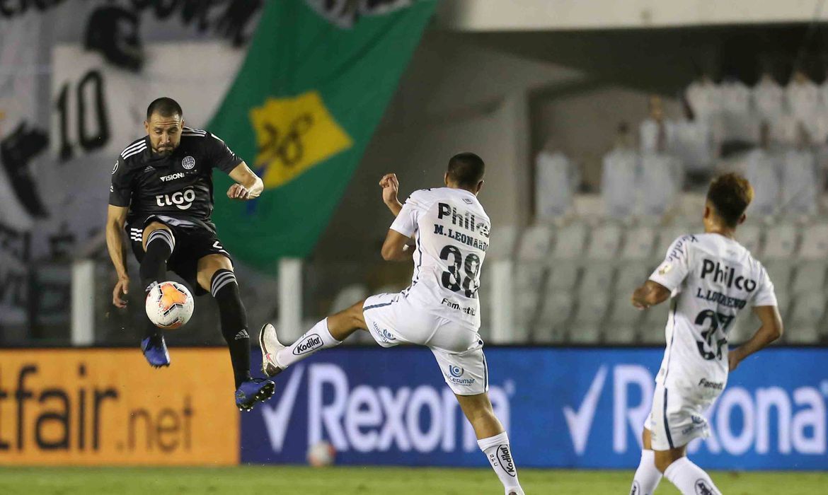 Libertadores: Santos e Olímpia ficam no 0 a 0 na Vila Belmiro