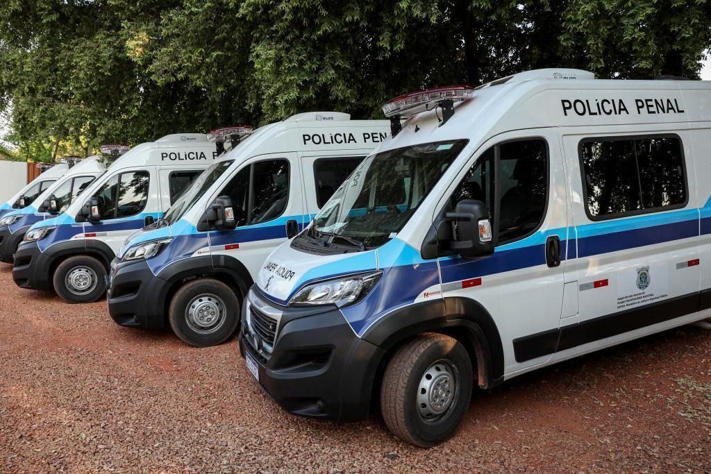 Unidades penais do Estado recebem furgões para transporte de reeducandos