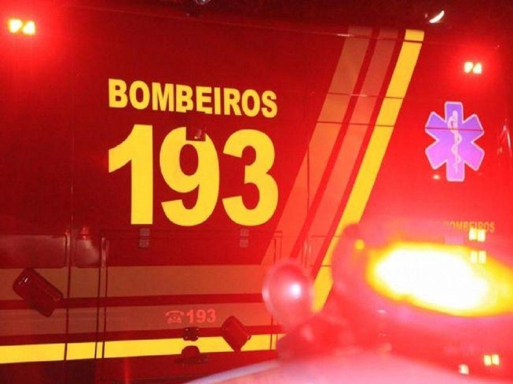Bombeiros resgatam, sem vida, mais uma vítima de desabamento no Rio