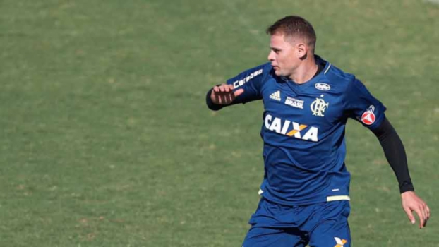 Jonas fica sem clube e parte da torcida do Flamengo pede pelo seu retorno ao clube