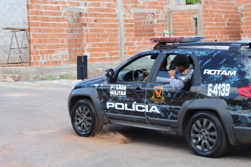 Adolescente é pego traficando em bar de Várzea Grande
