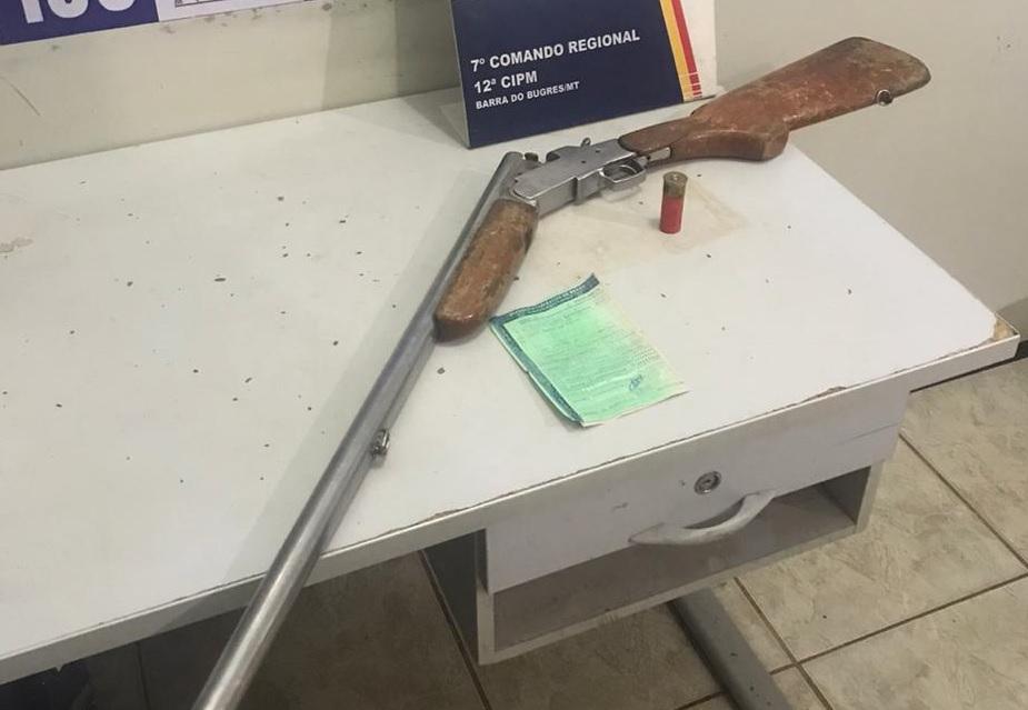 Homem é preso em flagrante depois de render família para roubar