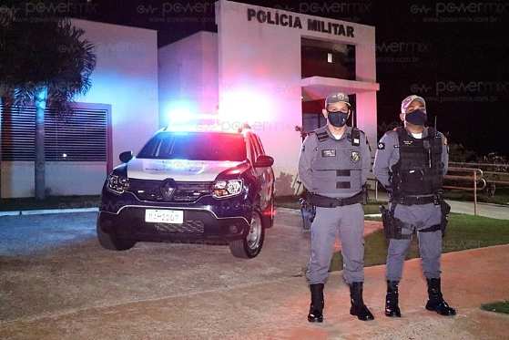 Criança de um ano engasga com pipoca e é salva por policiais militares em Nova Mutum