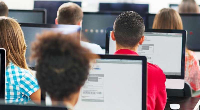 Mais de 2,8 mil participam do Enem digital em Mato Grosso