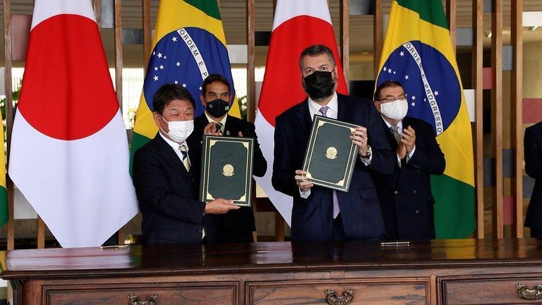 Brasil e Japão assinam acordo de cooperação em tecnologias para grafeno e nióbio