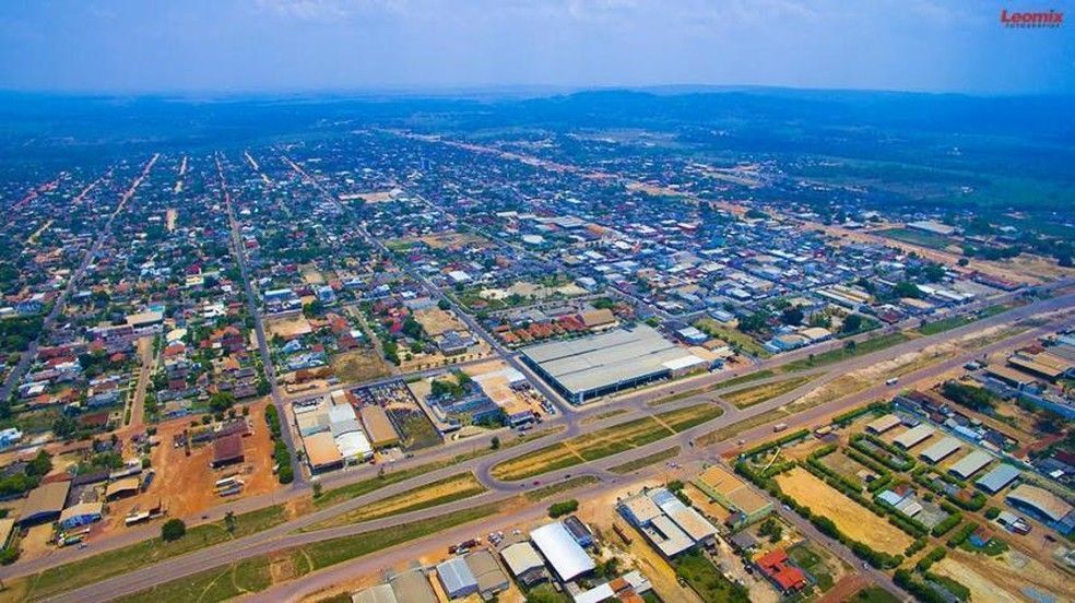 Com salários entre R$ 1,3 mil e R$ 4 mil, Prefeitura abre processo seletivo para contratação de 100 funcionários
