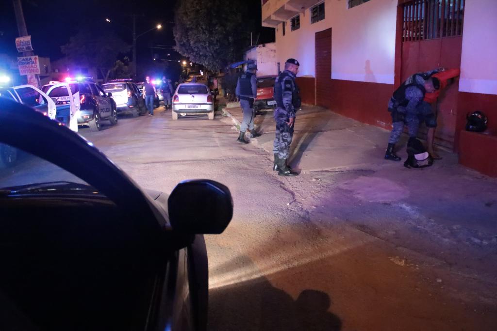 Oito foragidos por homicídio, roubo, furto e tráfico de droga foram capturados na capital e mais três cidades
