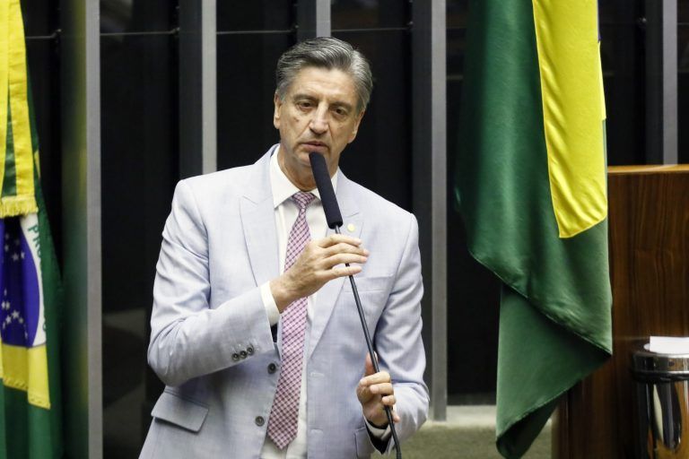 Projeto prevê distribuição gratuita de absorventes para mulheres de famílias inscritas no CadÚnico