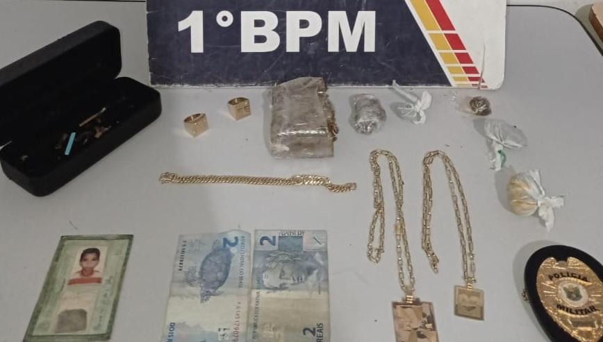 Tablete de maconha é encontrado dentro de urso de pelúcia