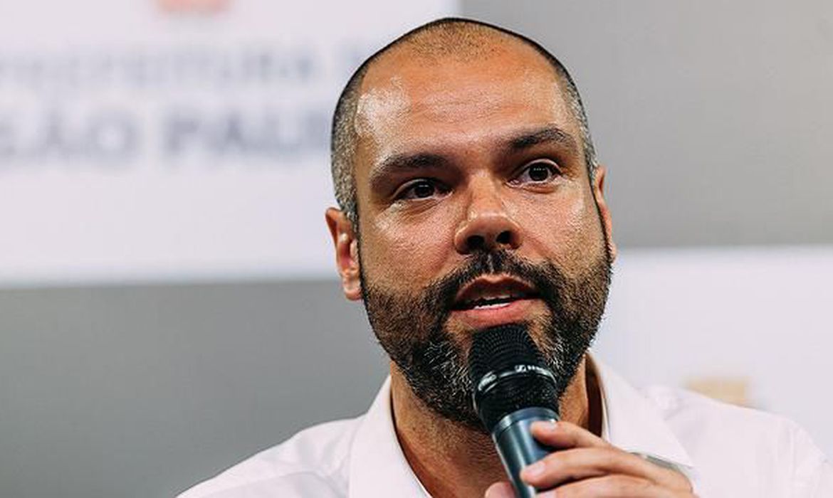 Antecipação de feriados em SP fez isolamento aumentar, diz prefeito