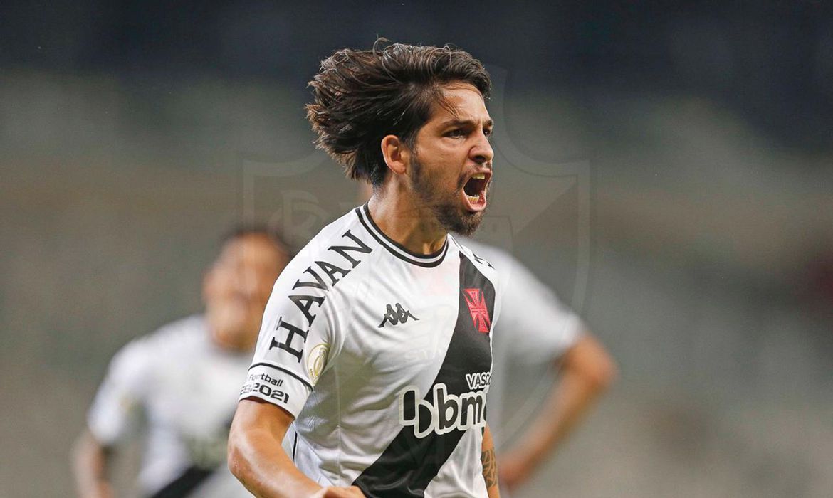 Meio-campista argentino Benítez não é mais jogador do Vasco