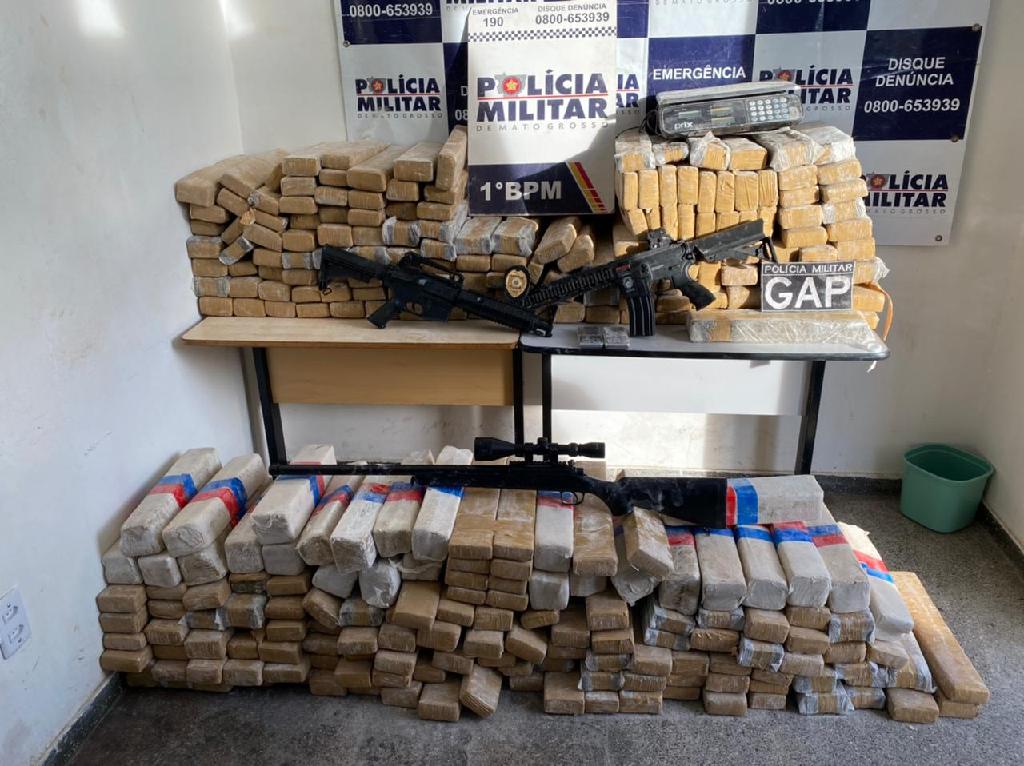 Polícia encontra 470 quilos de maconha dentro de um galpão na capital
