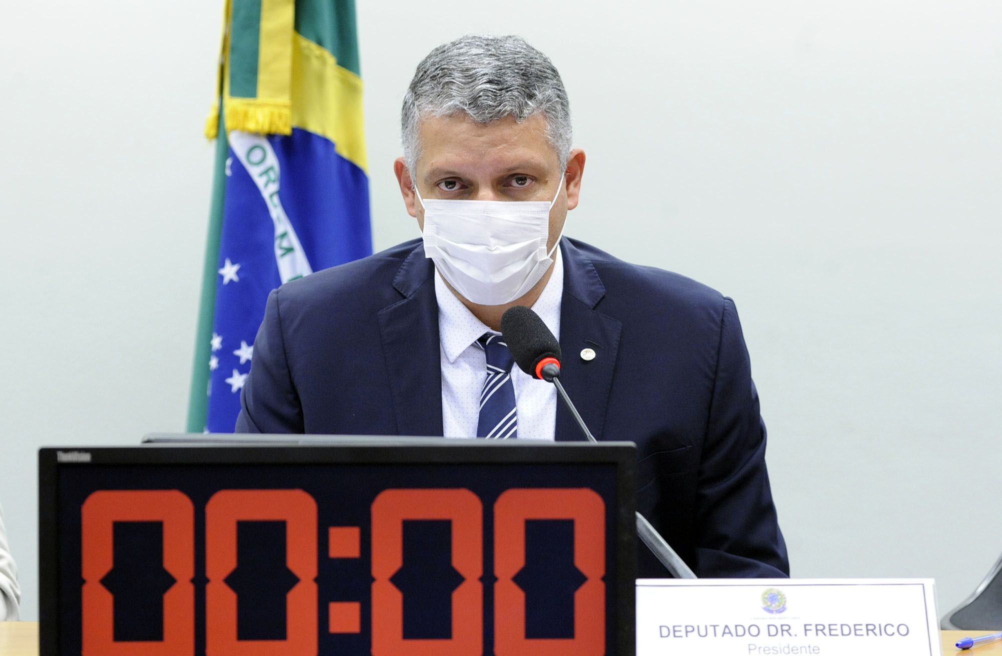 Ministra propõe equipes de saúde da família em instituições de acolhimento de idosos