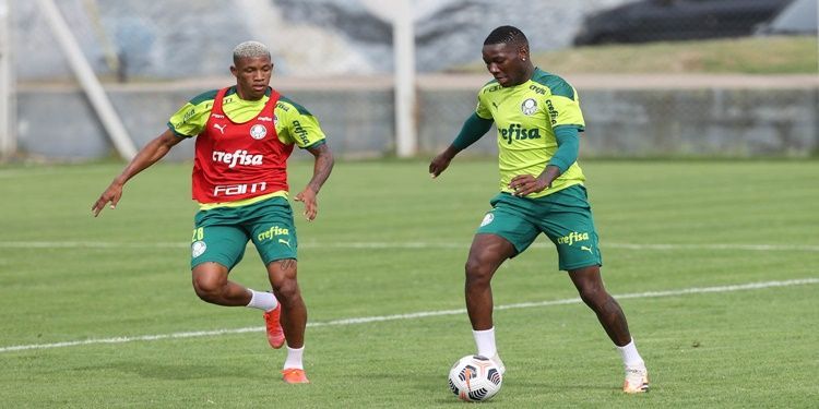 Palmeiras realiza treino tático visando Duelo contra o Flamengo