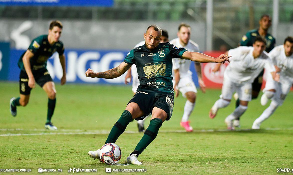 América vence Cruzeiro de novo e vai à final do Campeonato Mineiro