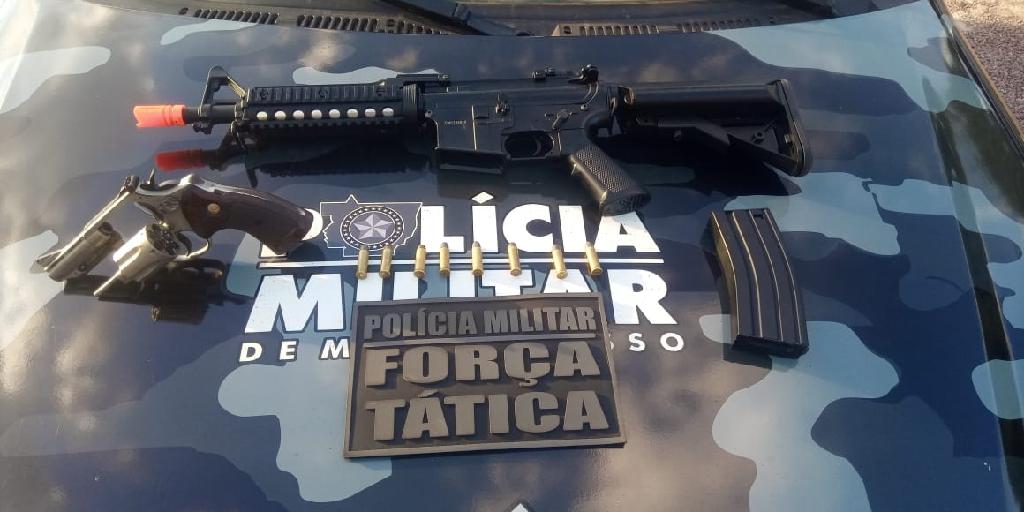 Força Tática prende suspeitos com revólver carregado e fuzil Airsoft em Sinop 2021 05 24 17:02:12