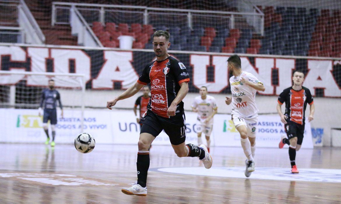 Joinville x Juventude: Recém-campeão estadual, Joinville recebe Juventude, estreante na LNF