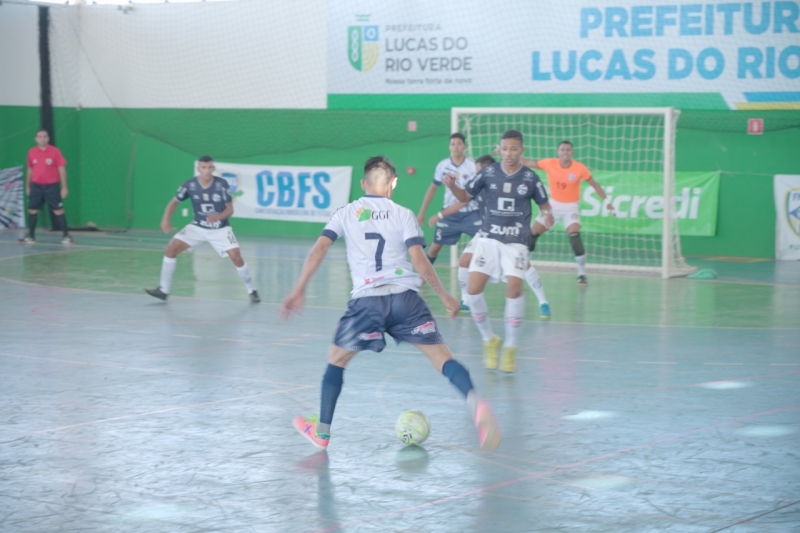 Estrutura esportiva de Lucas do Rio Verde é destaque durante competição de futsal