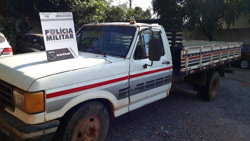 Rotam recupera F4000 furtada em Nova Mutum