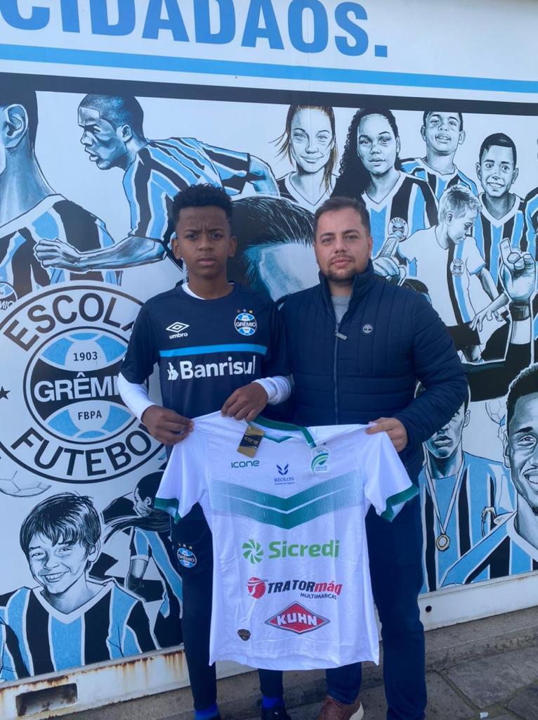 Atleta da base do LEC ganha oportunidade em parceria com o Grêmio/RS