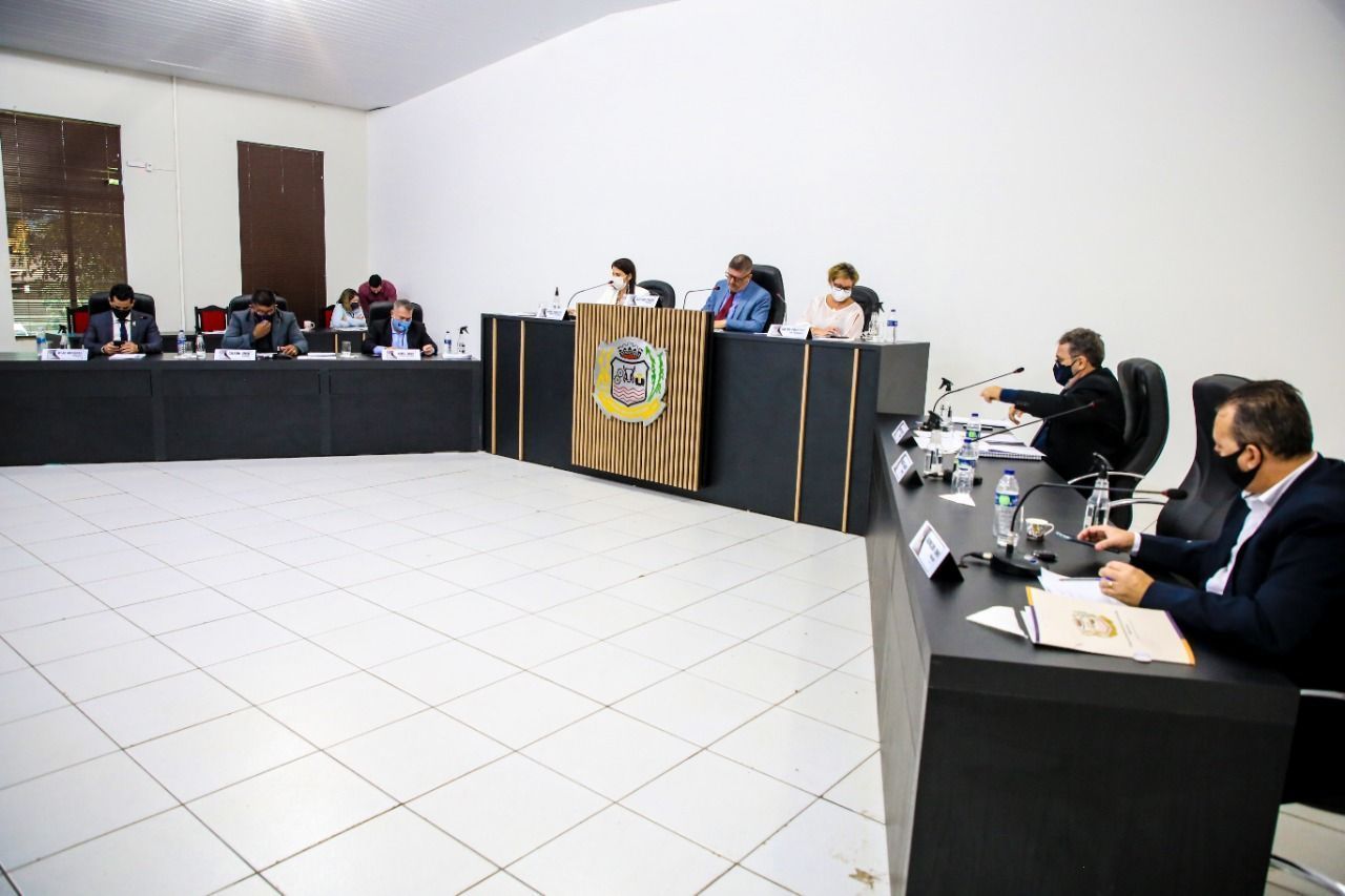 Câmara de Lucas do Rio Verde realiza última sessão antes do recesso parlamentar