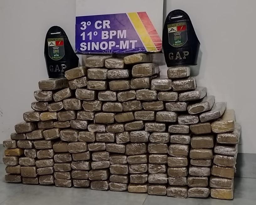 PM apreende 125 tabletes de maconha avaliada em R$ 200 mil em Sinop
