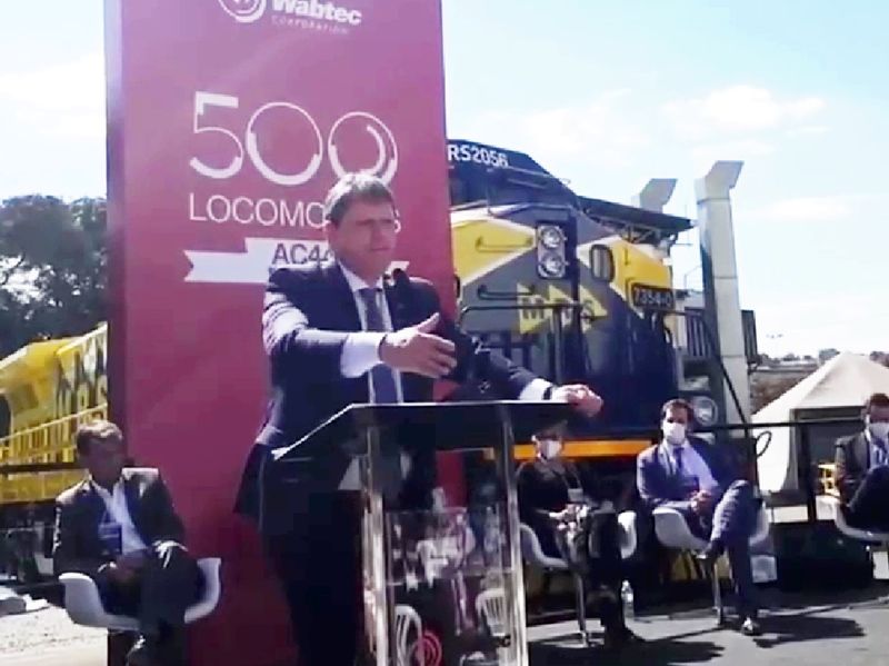 Em evento sobre ferrovia, ministro volta a citar Lucas do Rio Verde sobre investimentos