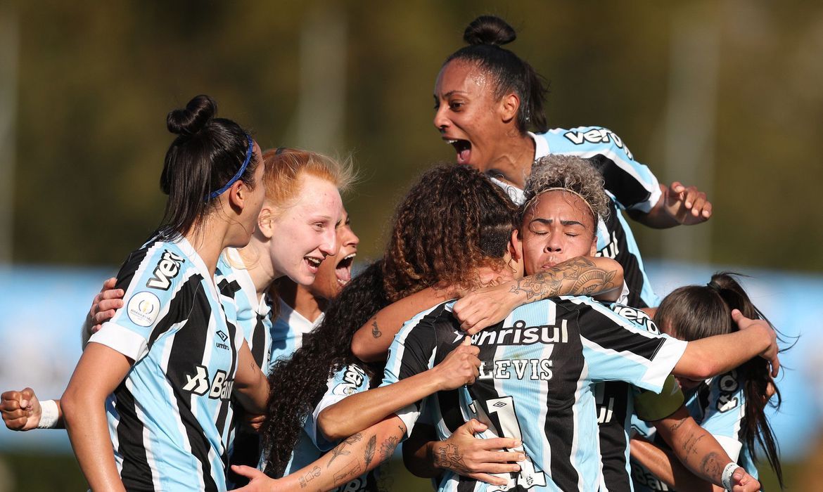 Brasileiro Feminino: Grêmio vence Palmeiras e tem vantagem nas quartas