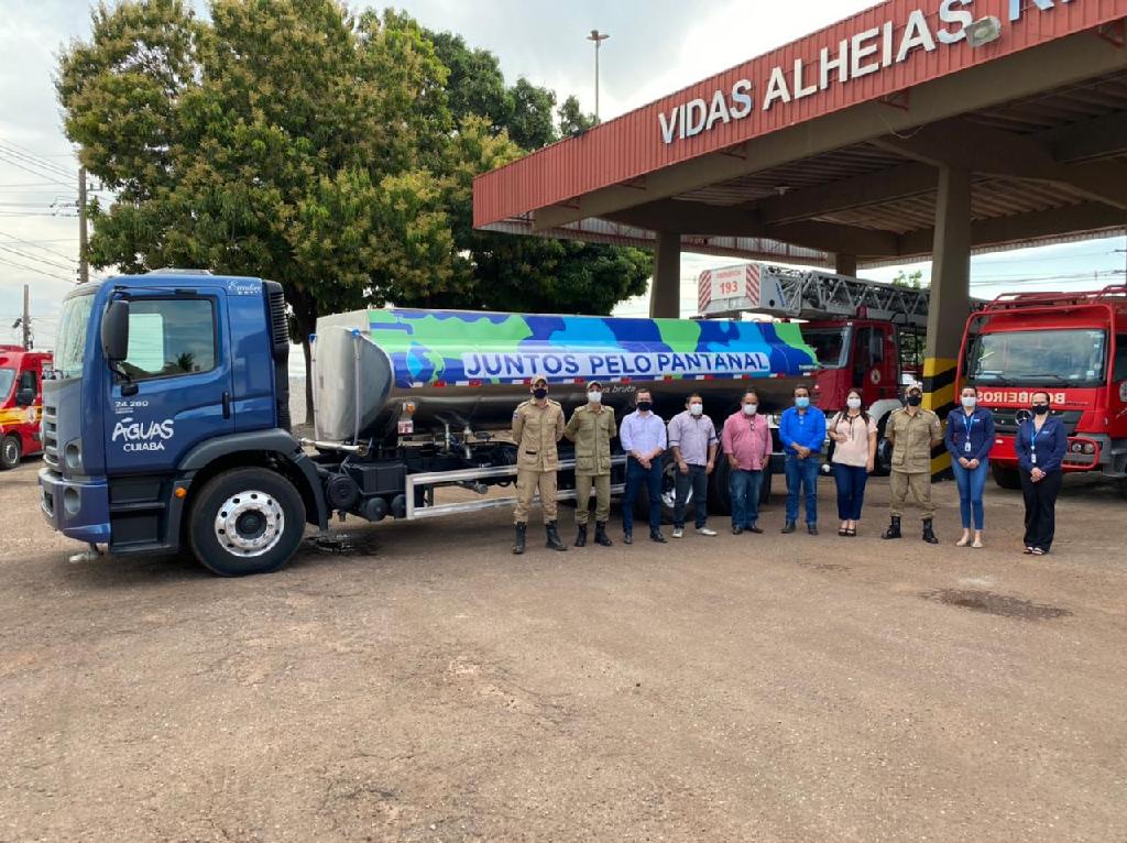 caminhao pipa vai reforcar combate aos incendios no pantanal