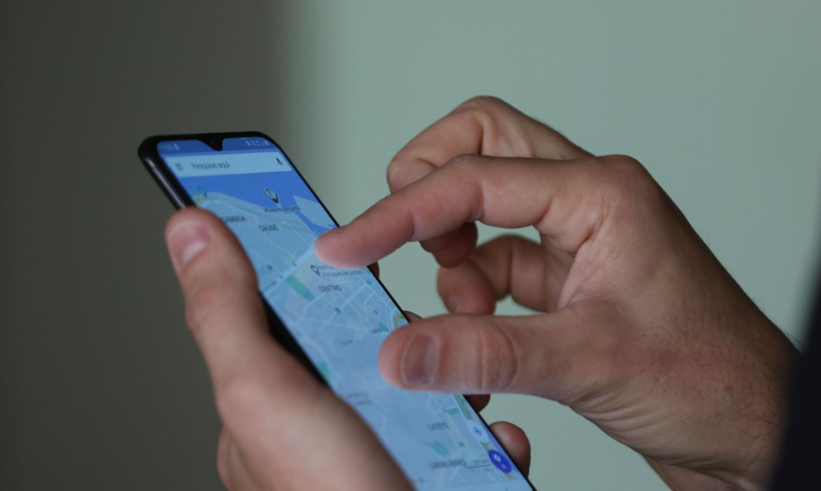 Celular, televisão e videogames: aumento de miopia durante a pandemia