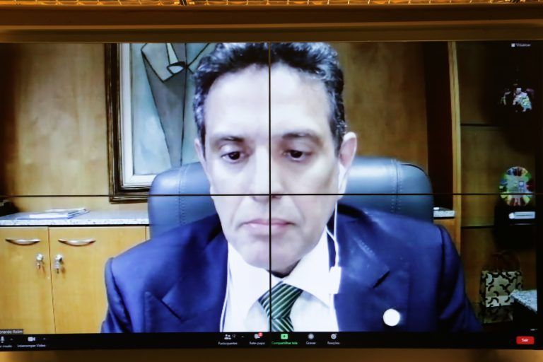 Presidente do INSS diz que prazos de concessão de benefícios devem ser normalizados a partir de janeiro