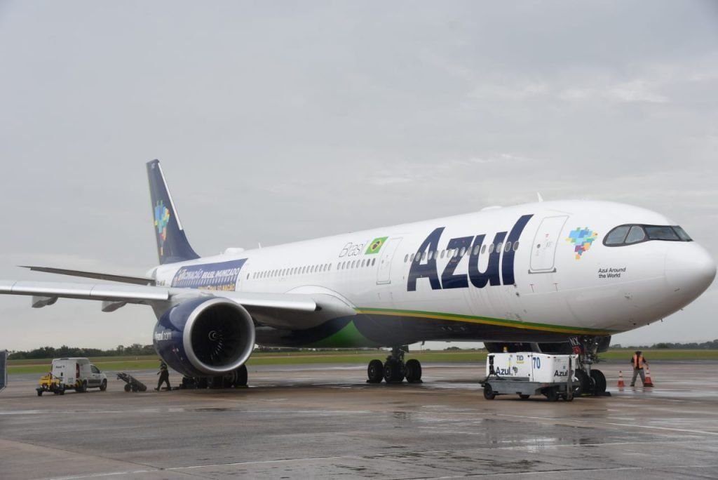 Fumaça intensa força avião da Azul que pousaria em Sinop a retornar para São Paulo