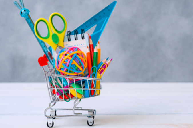 Preços de materiais escolares têm variações de mais de 600% em sites