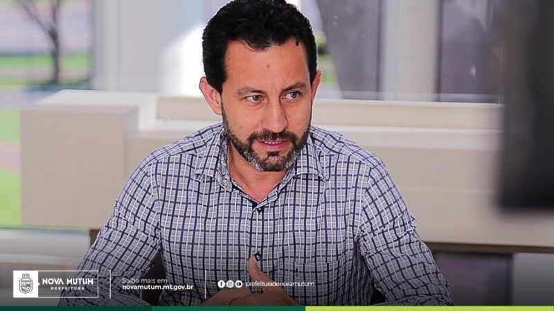 Prefeito confirma pagamento do abono salarial para todos os profissionais da educação em Nova Mutum