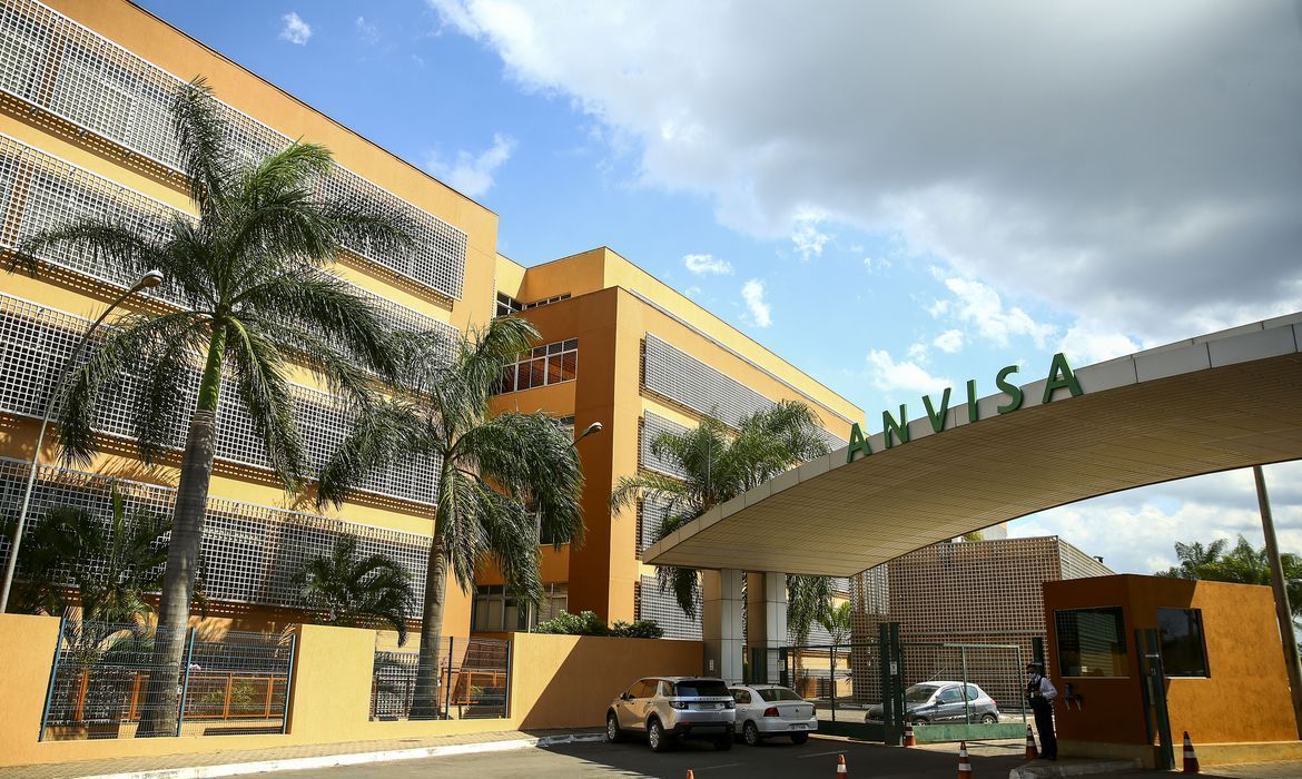 covid 19 anvisa suspende autorizacao para uso emergencial de remedio