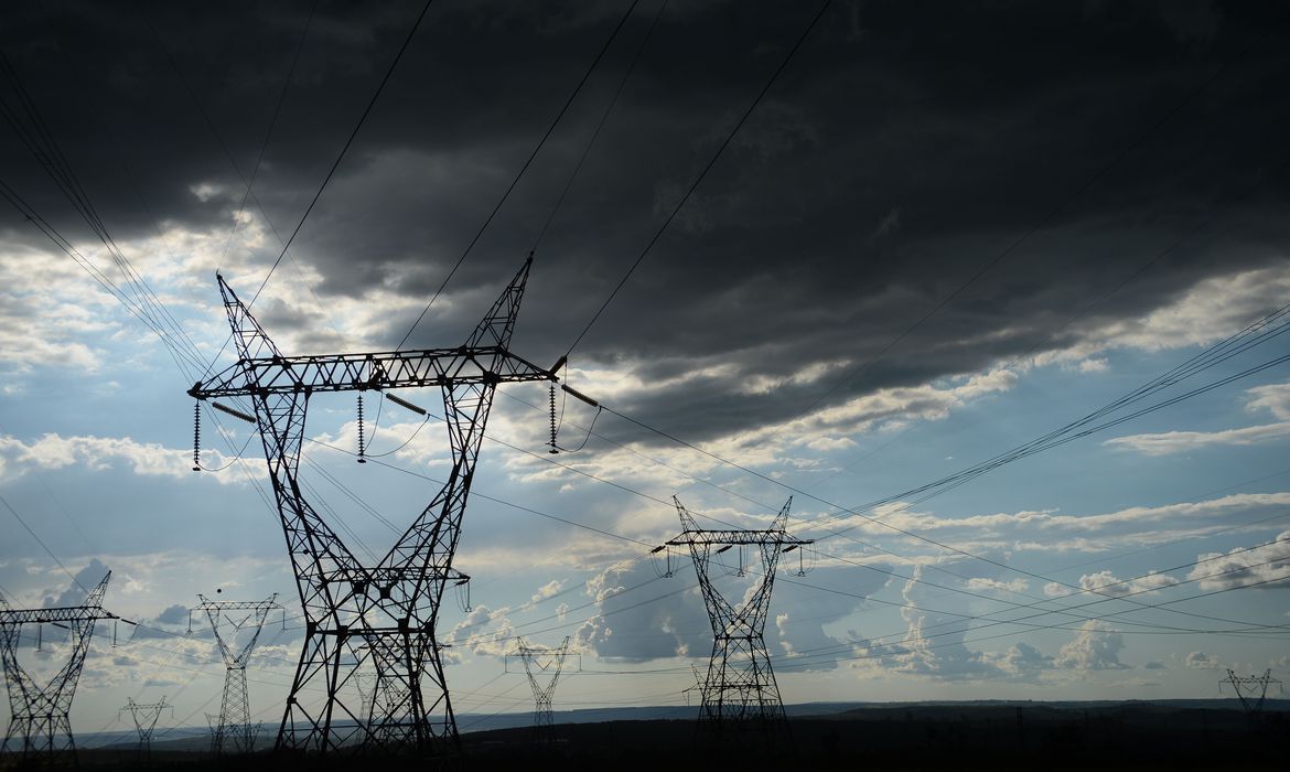 Empréstimo a distribuidoras de energia será de até R$ 10,8 bilhões